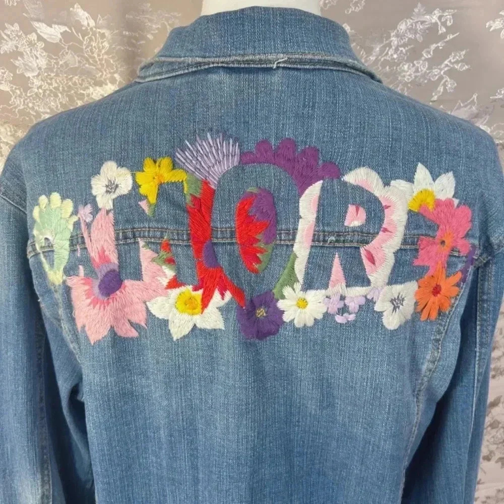 SOLD Anthropologie Pilcro and the Letterpress Amore Floral Embroidered Denim - Picture 3 of 9